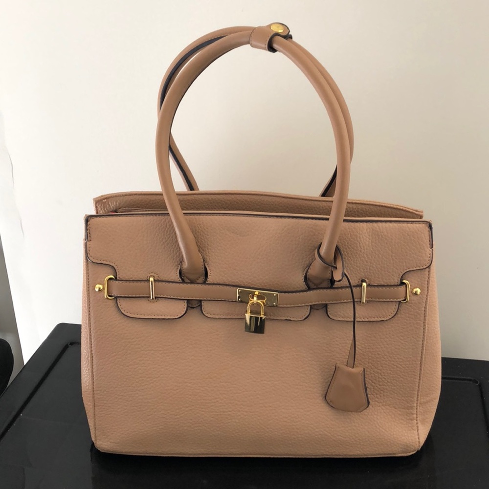 Adrienne Vittadini handbag